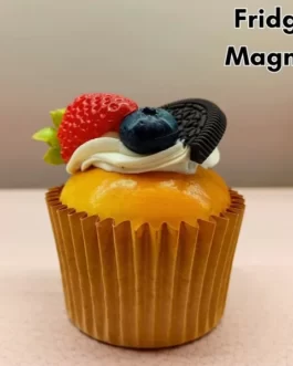 Realistic Cupcake Fridge Magnet – Oreo