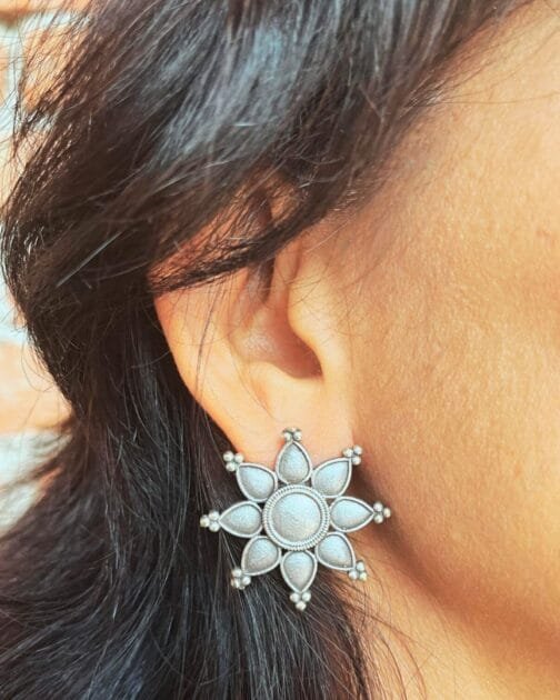 Kusum – Floral Stud Earrings