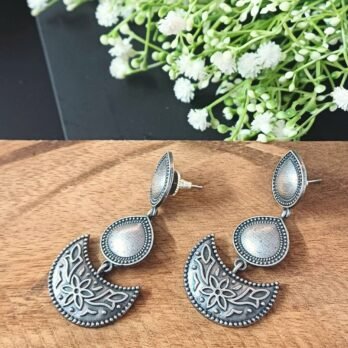 Chand Dangle Earrings – Oxidised Silver