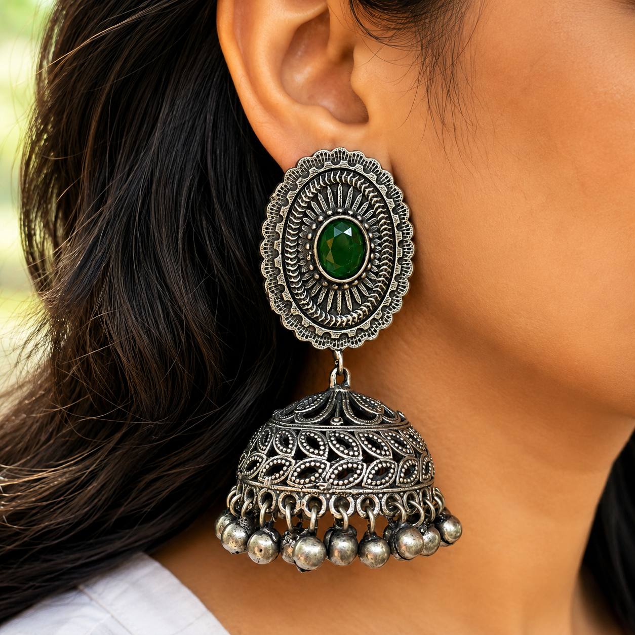 Zoya - Emerald earrings for women