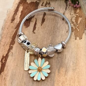 Daisy Charm Silver Bracelet | Elegant Floral Design