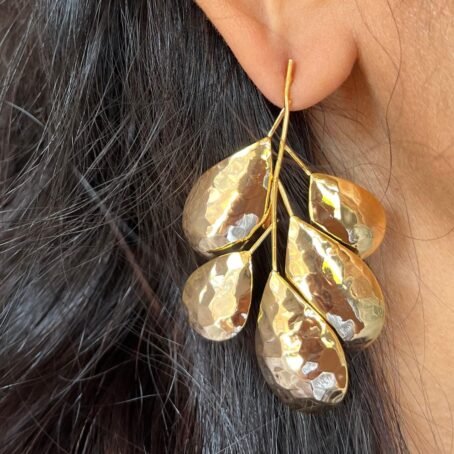 Gilded Petals - Earrings - Round leaves