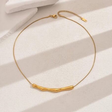 Twilight Bend Necklace - Gold - Image 5