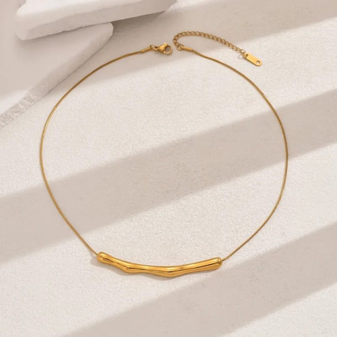Twilight Bend Necklace - Gold - Image 5