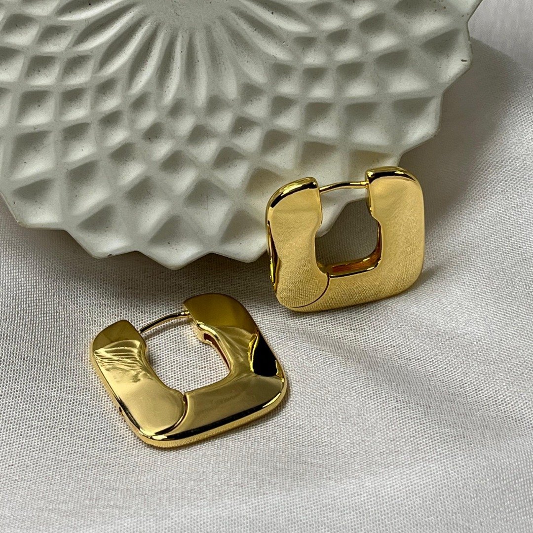 Sculpted Square Hoops - Image 2