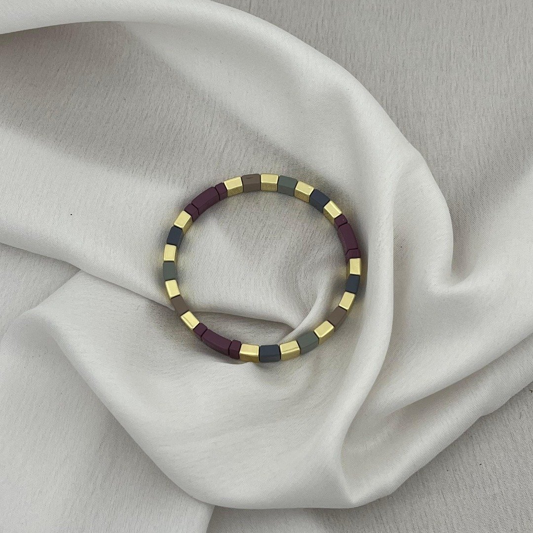 Blush Block Statement Bracelet - Image 3