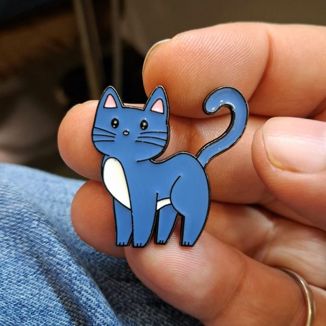 Blue cat enamel pin for backpack decoration