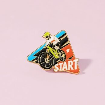 Cycling “Start” Enamel Lapel Pin – Stylish Bike Rider Badge for Bags & Jackets