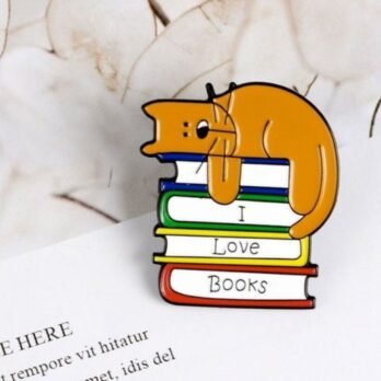 “I Love Books Cat Enamel Pin” – Cute Lapel Pin for Book Lovers & Cat Lovers
