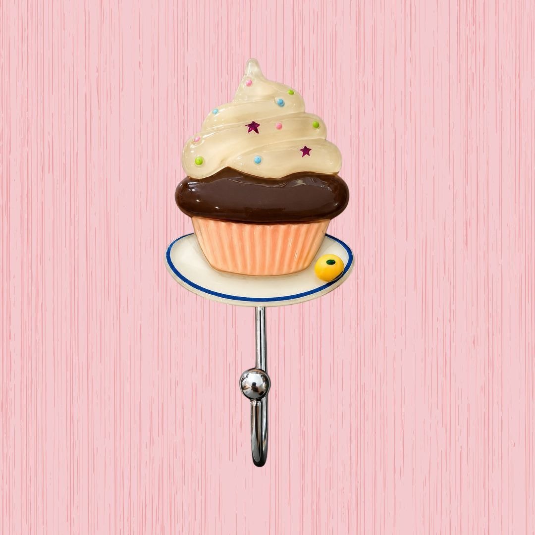 Decorative cupcake wall hanger for bedroom bathroom and kitchen